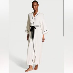 VS Modal Soft Velvet-Trim Maxi Robe